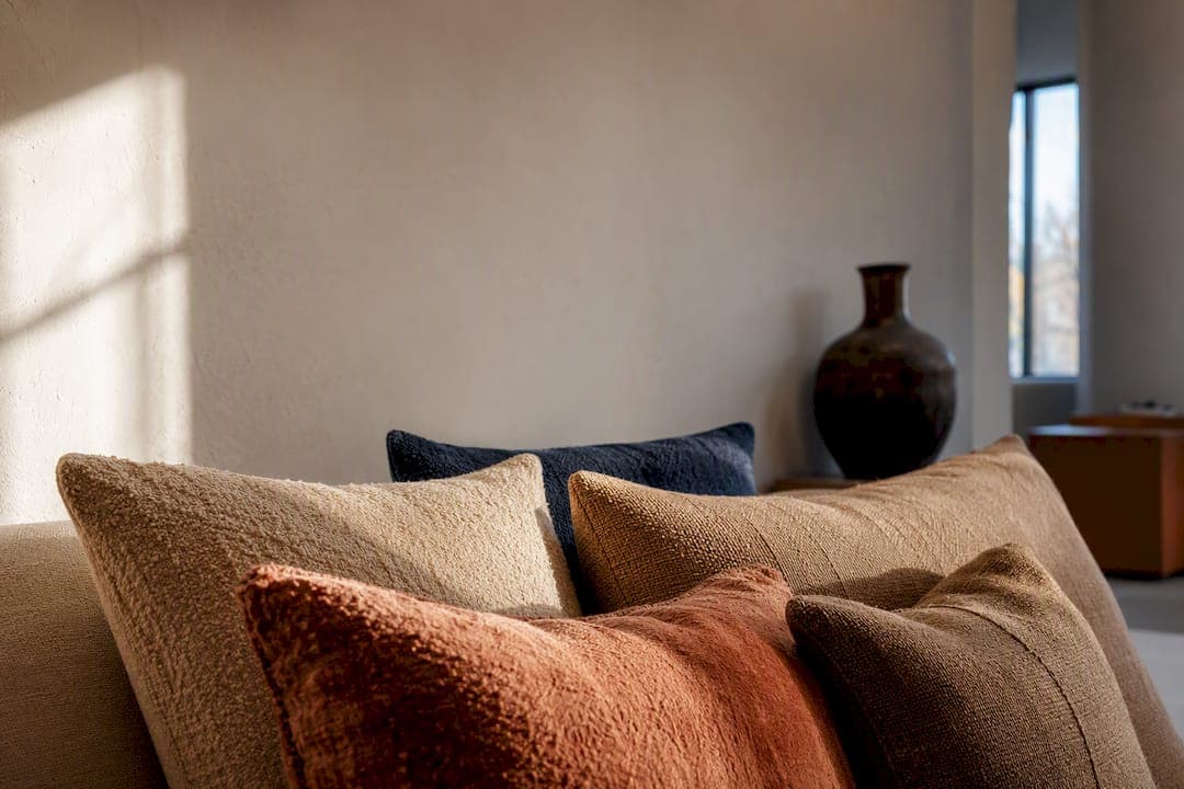 Texture-First 2026 Cushion Palette: 60/30/10 Living Room Formula